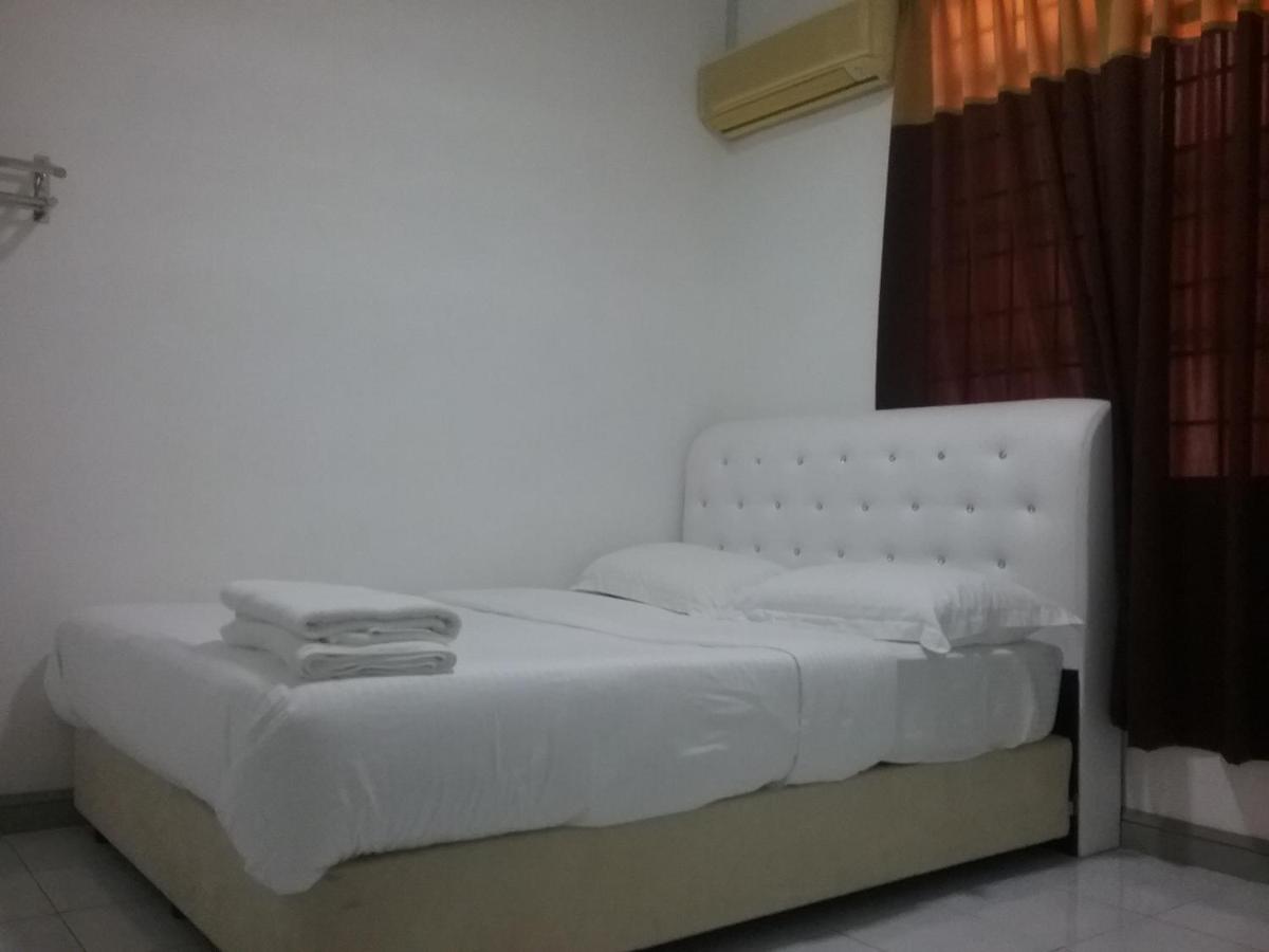 Anjung Homestay - Housity