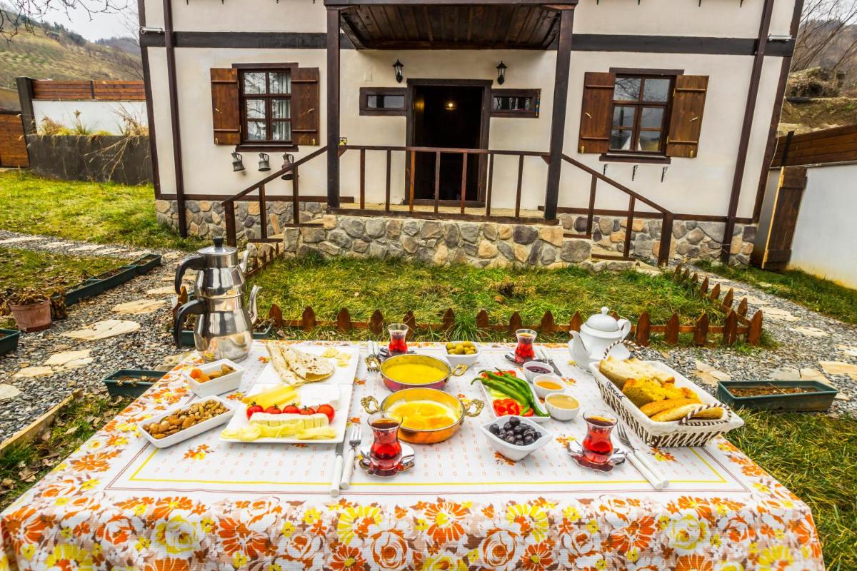 Suitetrails - Şamlıoğlu Historical Villa