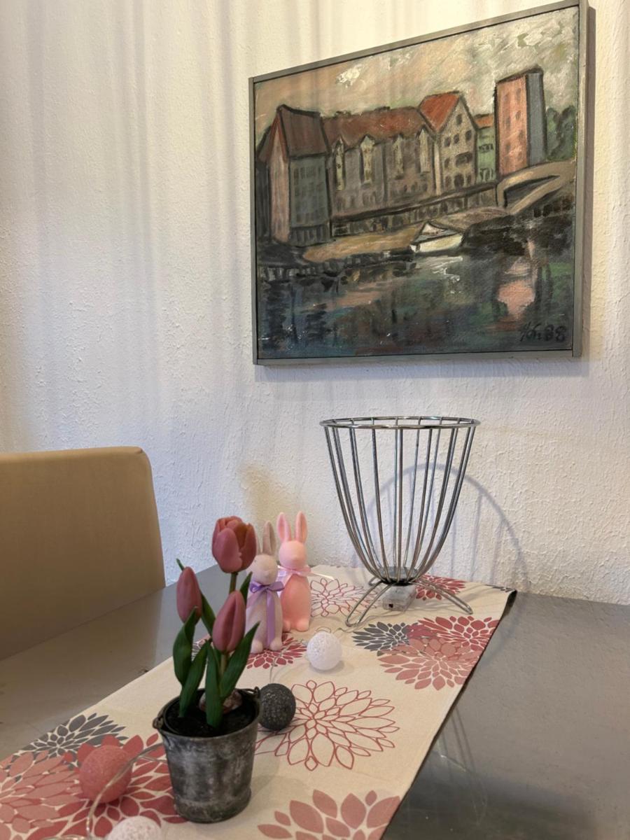 Ferienwohnung Ein Bücherhimmel in Leun - Housity