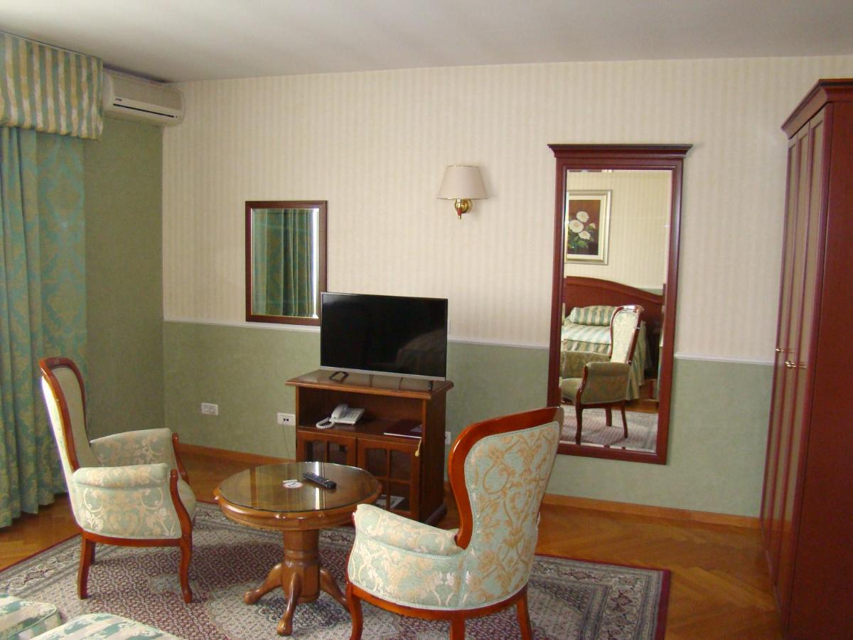 Hotel Vila Ariston - Hizvo