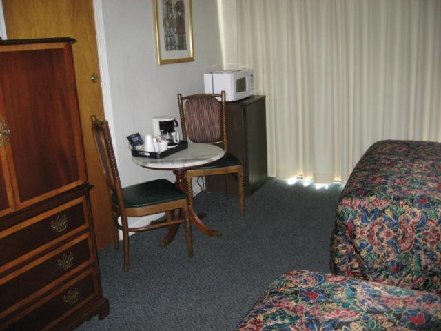 Sea Whale Motel - Housity