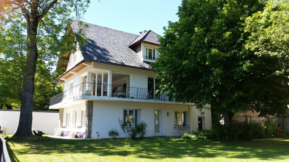 Hotel Bellevue - Housity