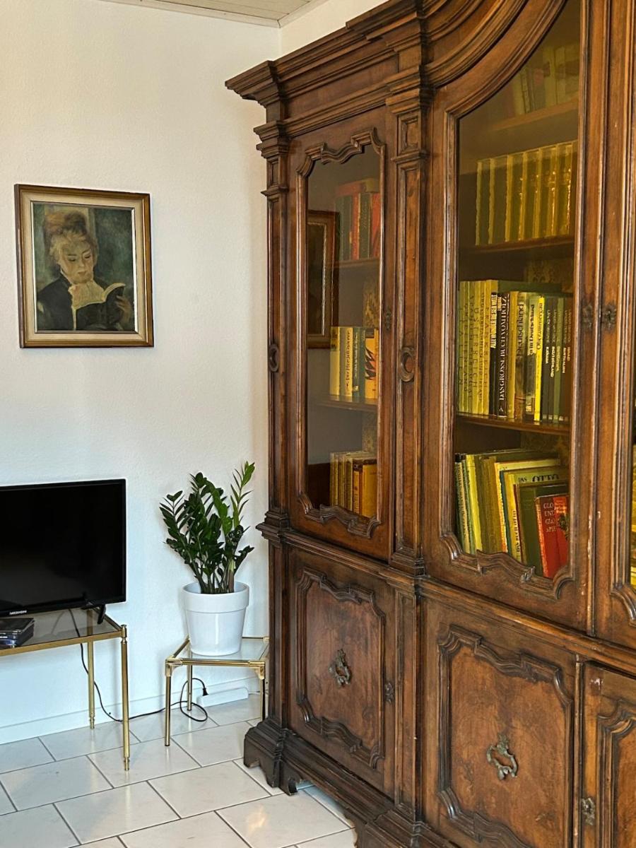 Ferienwohnung Ein Bücherhimmel in Leun - Housity