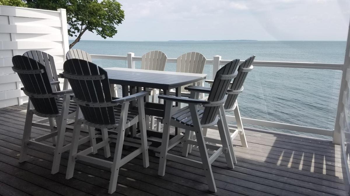 Put-in-Bay Condos - Housity