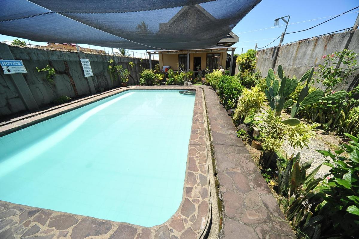Baler Beachfront House - Housity