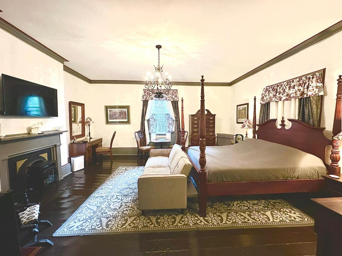 Belmont Inn - Housity