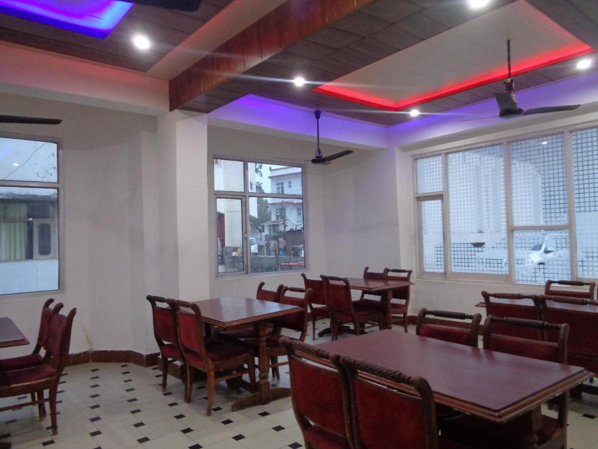 Hotel Ishan - Housity