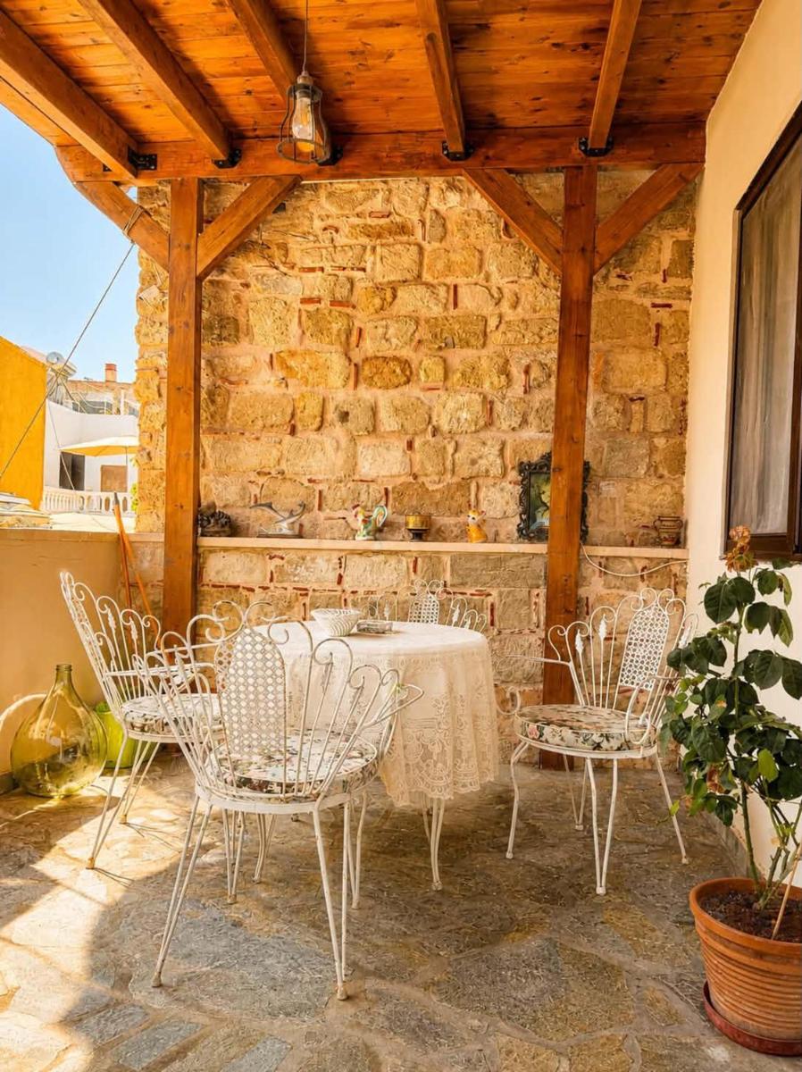 Arionos Rooms - Old Town - Housity