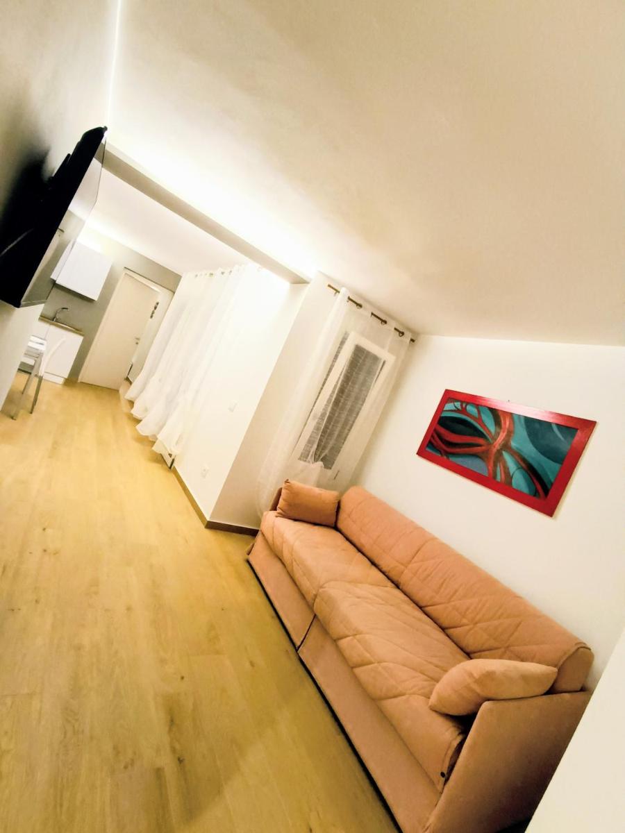 Calmasino house - Housity