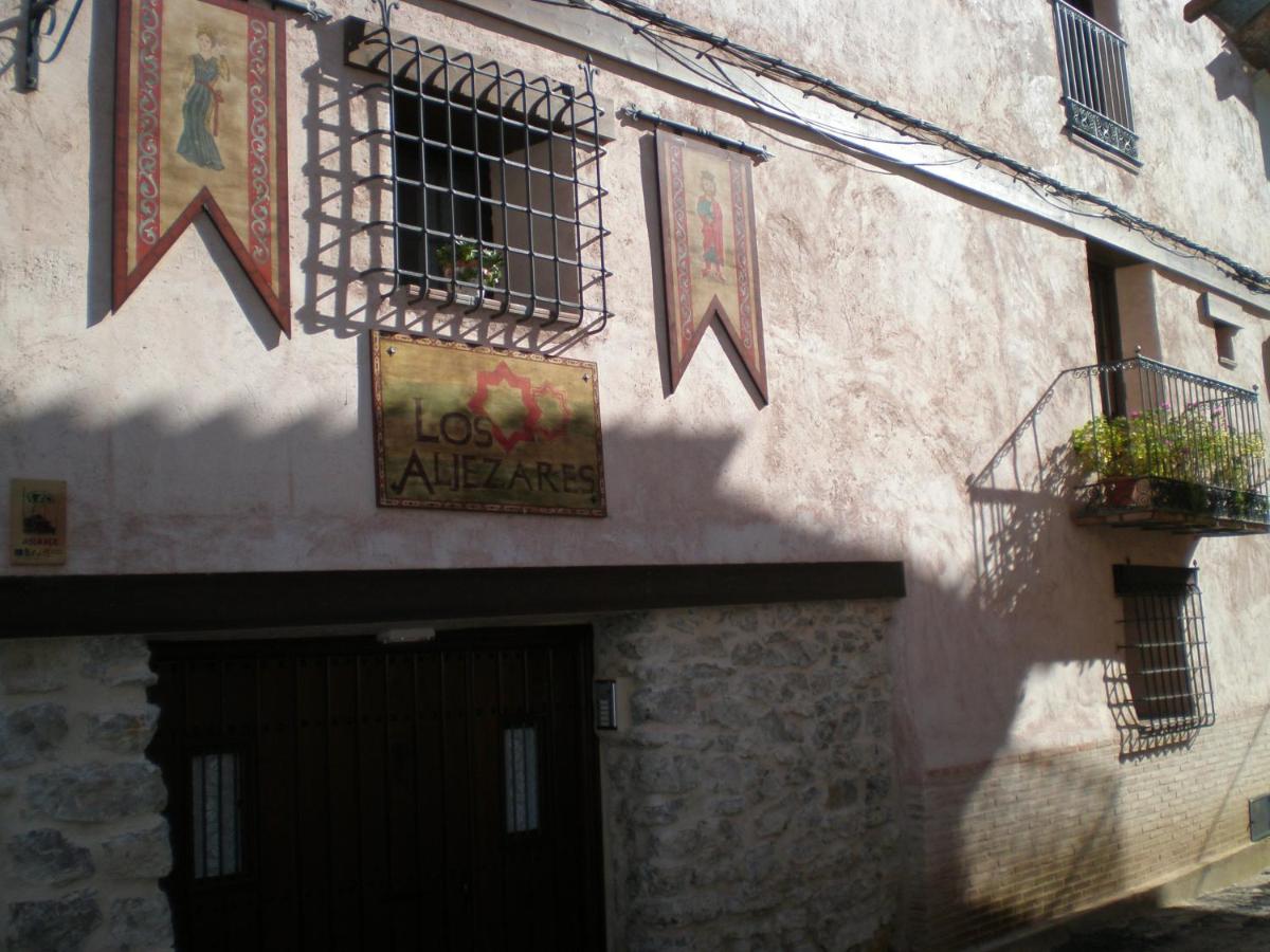 Apartamentos los Aljezares - Housity