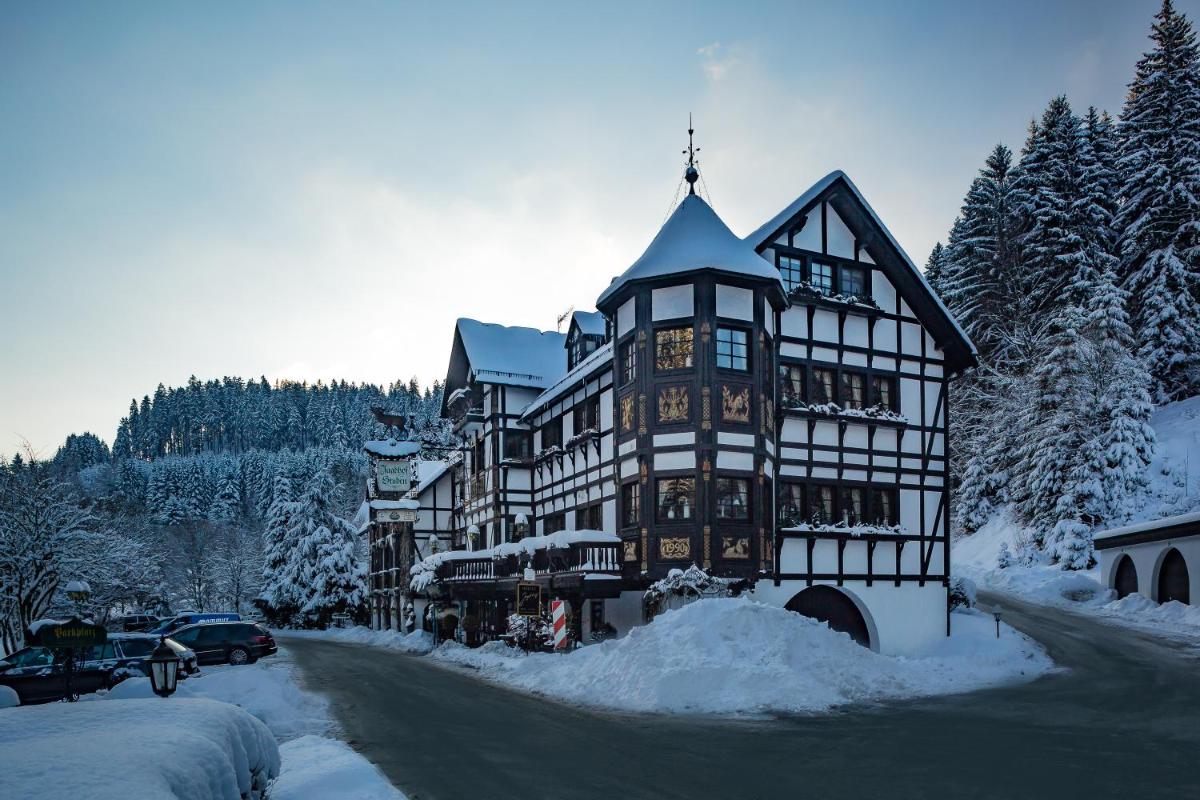 Relais & Châteaux Jagdhof Glashütte - Housity