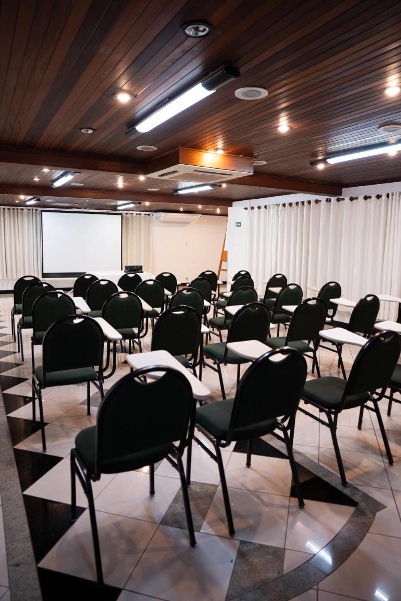 Hz Hotel - Housity