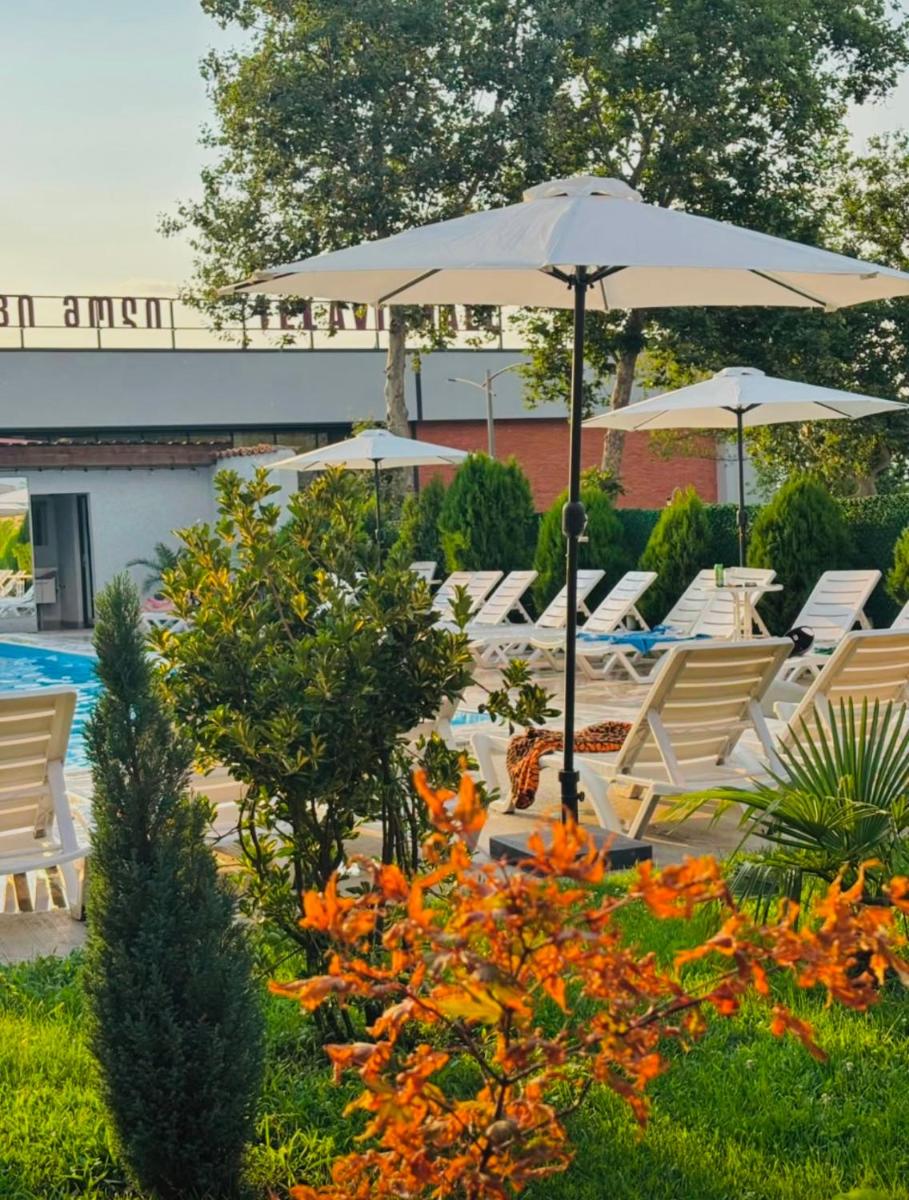 Green Hotel ANG - Housity