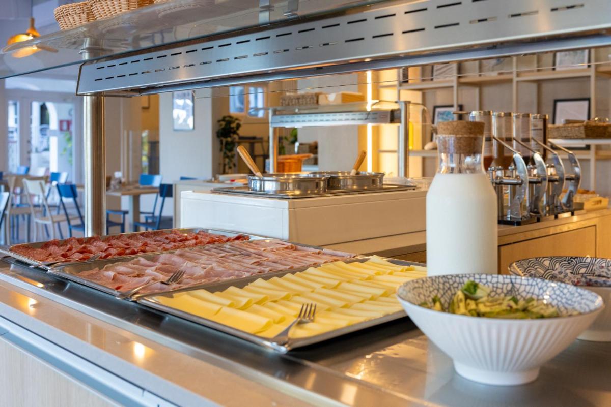 Hotel Paradiso - Housity