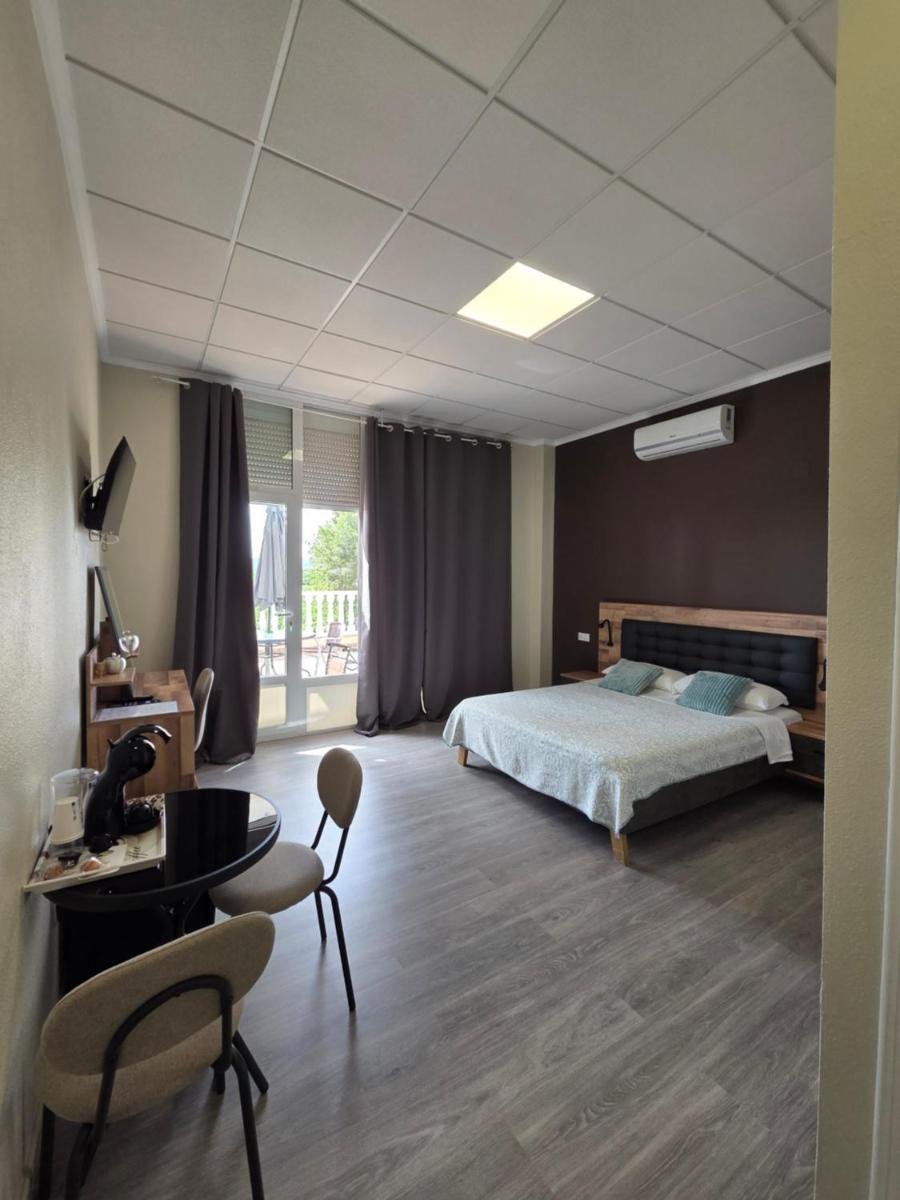 Hotel La Oficina - Housity