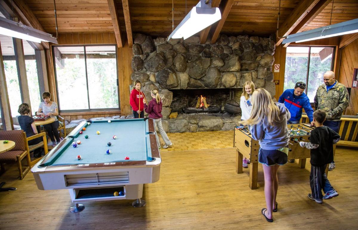 Snowflower Camping Resort 12 ft. Yurt 9 - Housity