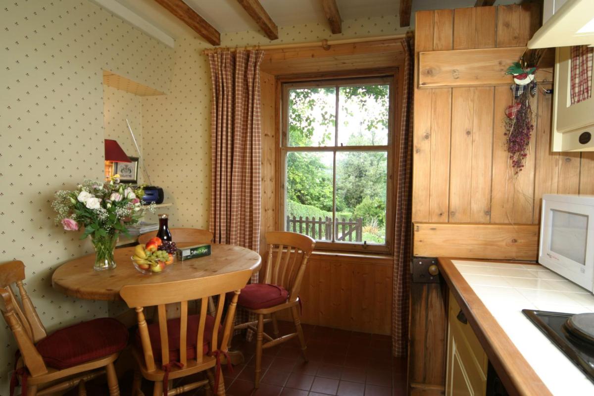 Springburn Cottage - Housity
