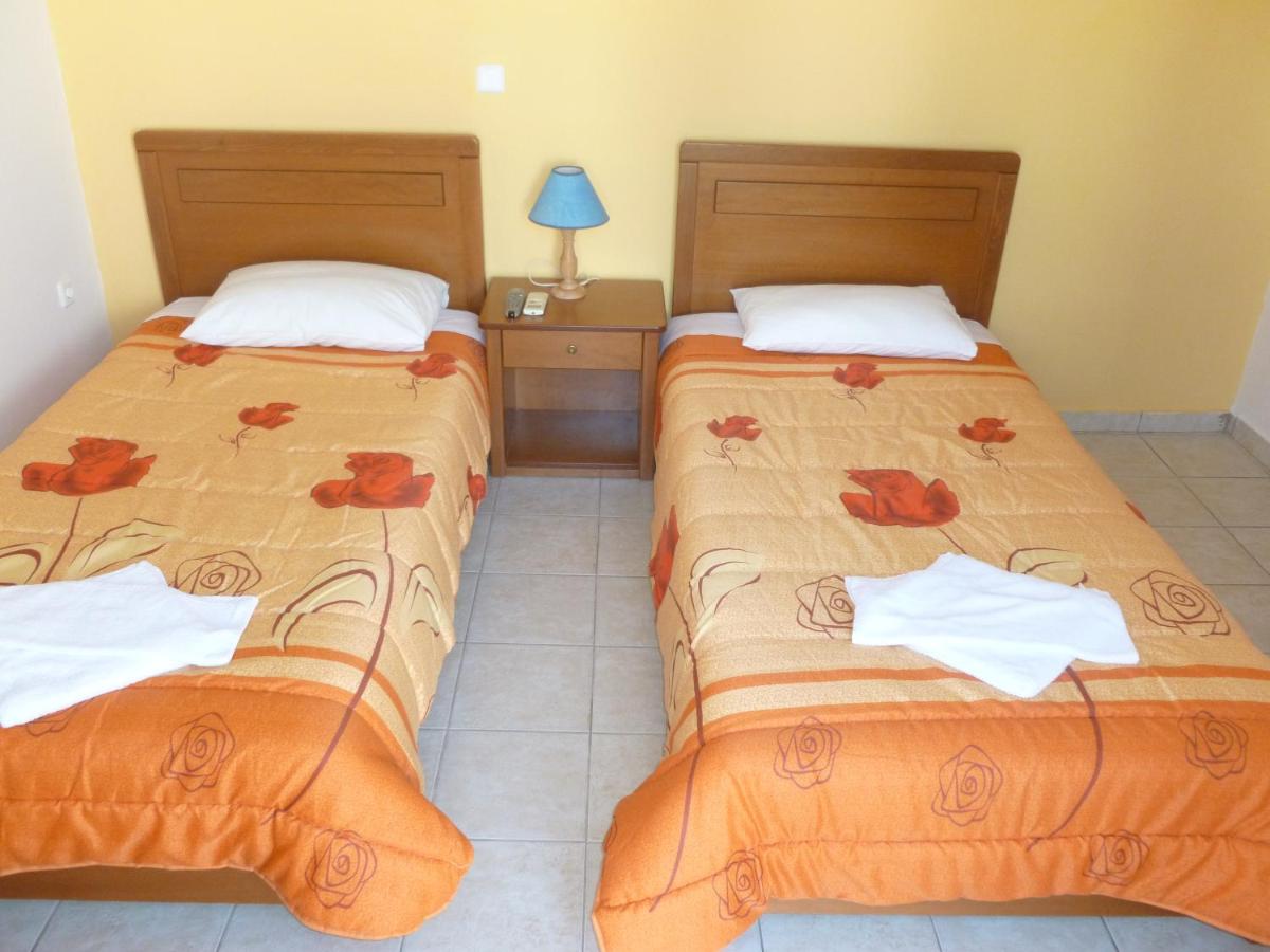 Peter & Tony Rooms - Housity