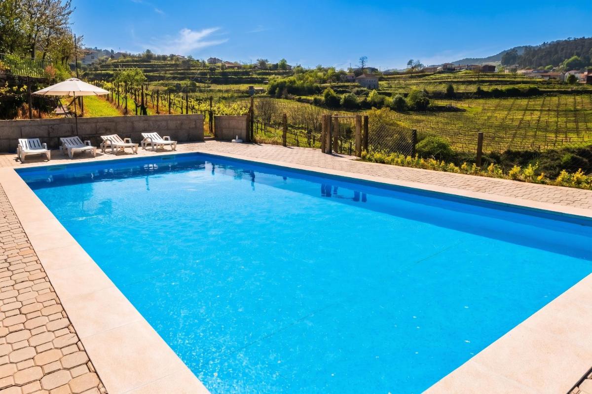 Charming House in Fornos with shared pool - Housity