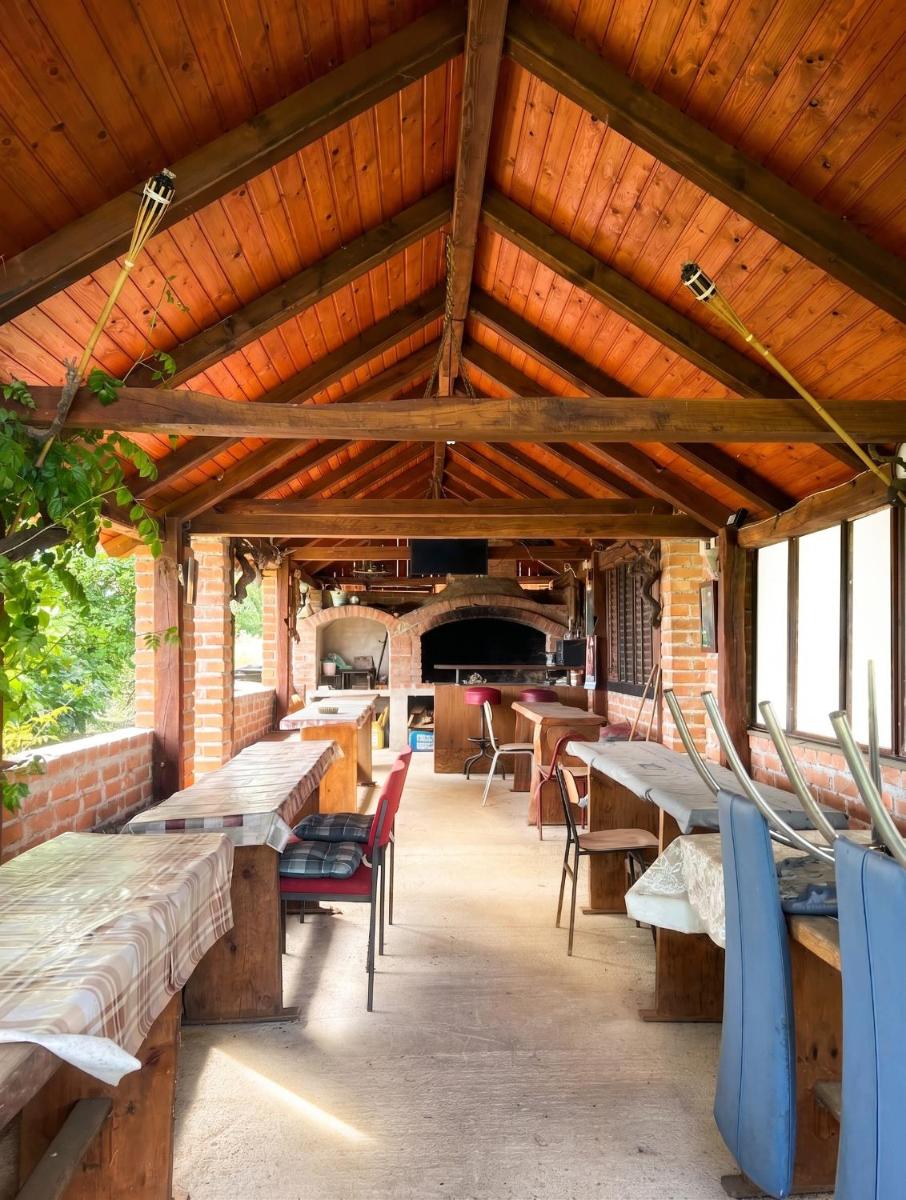 Comfortable Bungalow in Kutina with Private Garden - Housity