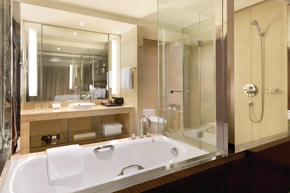 Suitetrails - Ramada Plaza Lianyungang