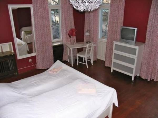 Hemingway`s Heidelberg Hostel - Housity