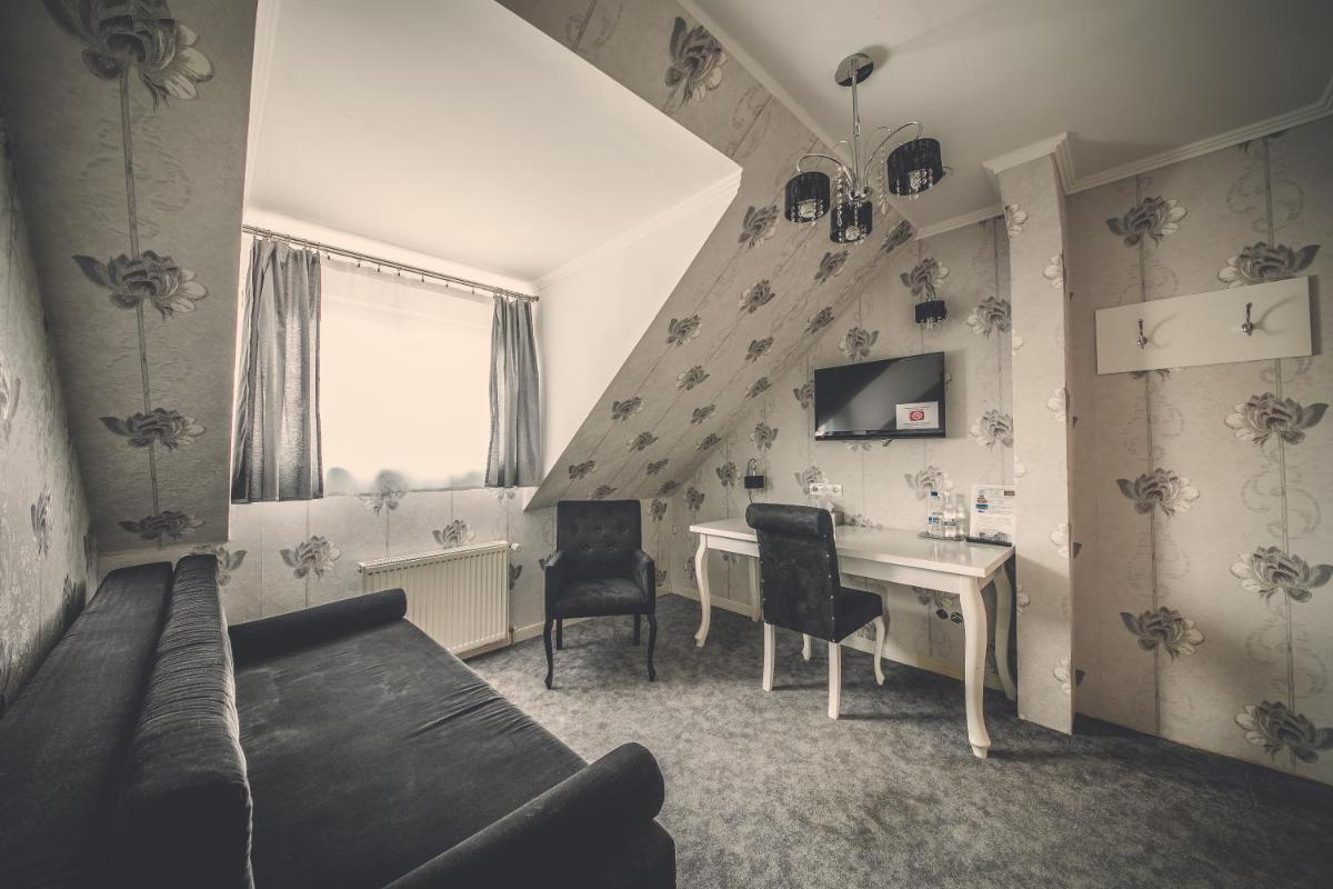 Pokoje gościnne Truskawkowa 1a - Housity