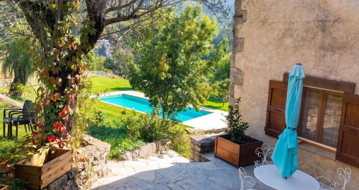 Villa charmante a Sisteron avec piscine privee - Housity