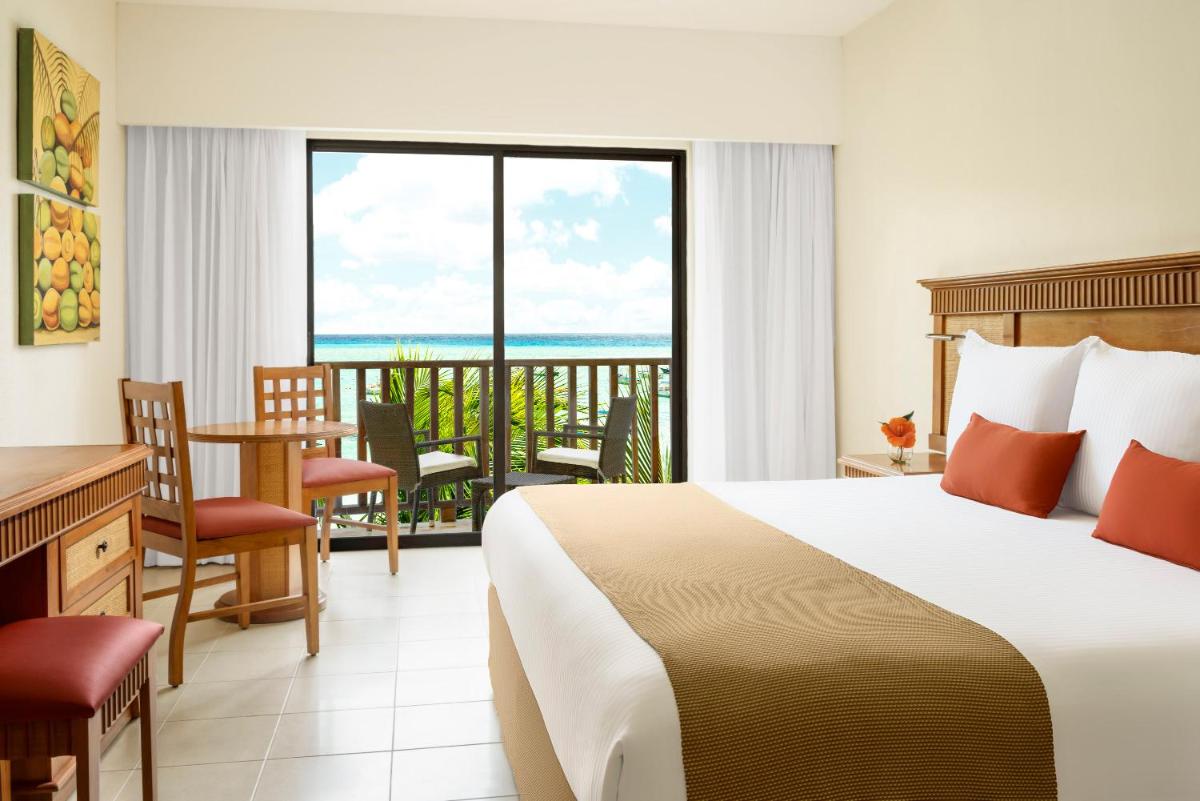 The Reef Coco Beach Resort & Spa- Optional All Inclusive - Housity