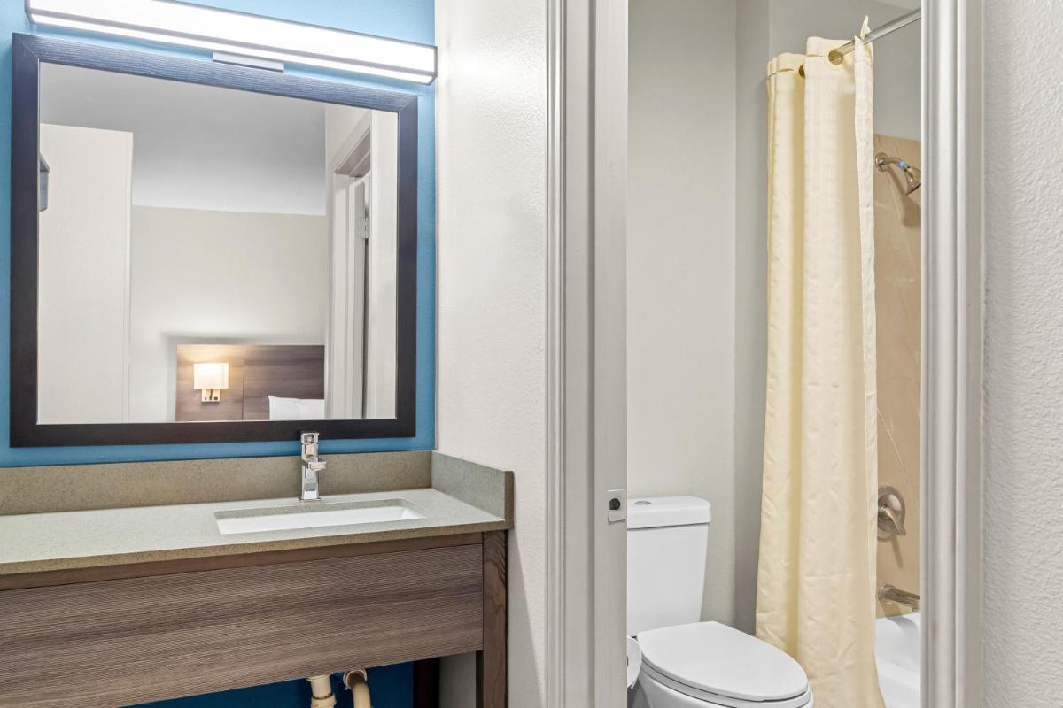 Sonesta Simply Suites Stafford - Housity