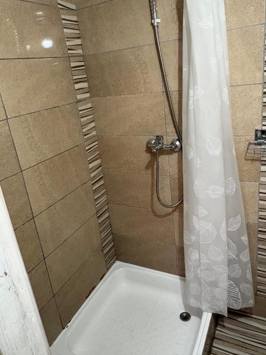Katun Lanista-Kolibe Bogavac - Housity