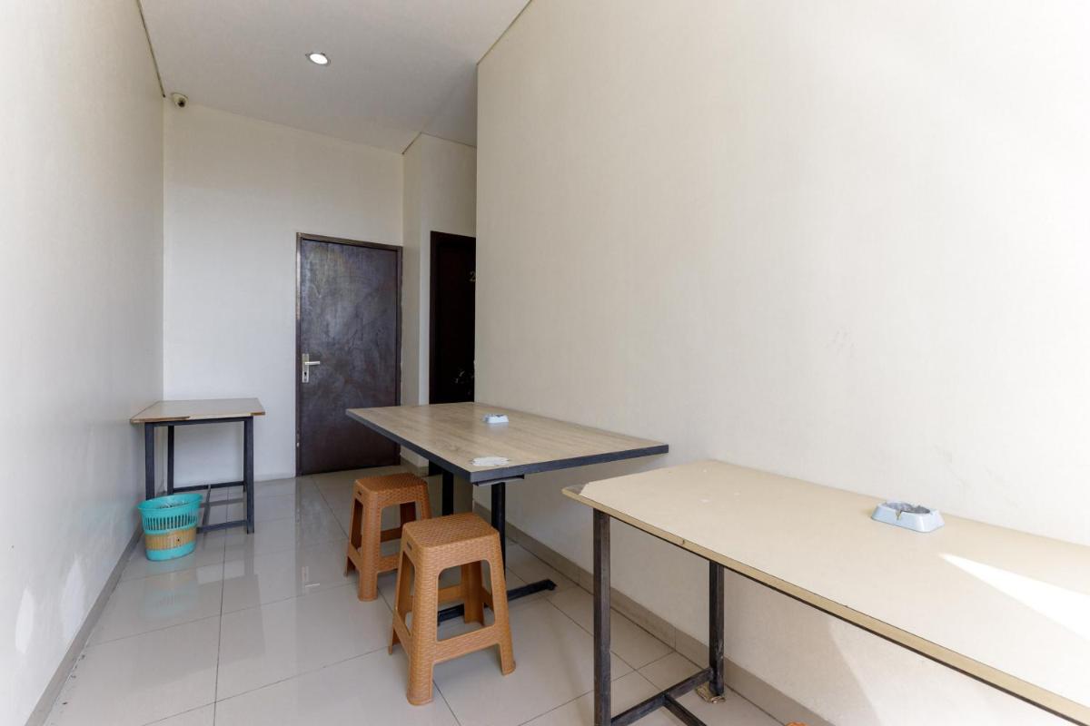 KoolKost near CBD Ciledug Family Mall - Housity