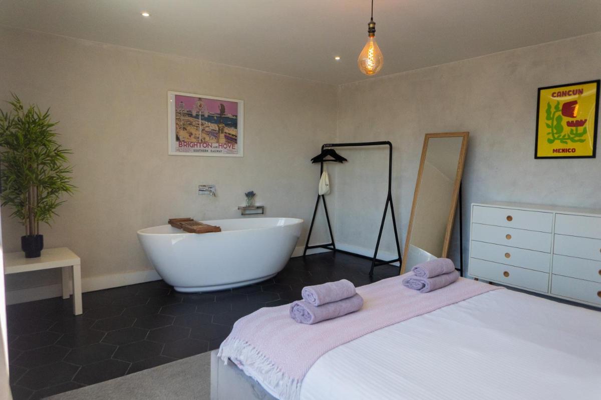 Brighton Square Apartments - Housity