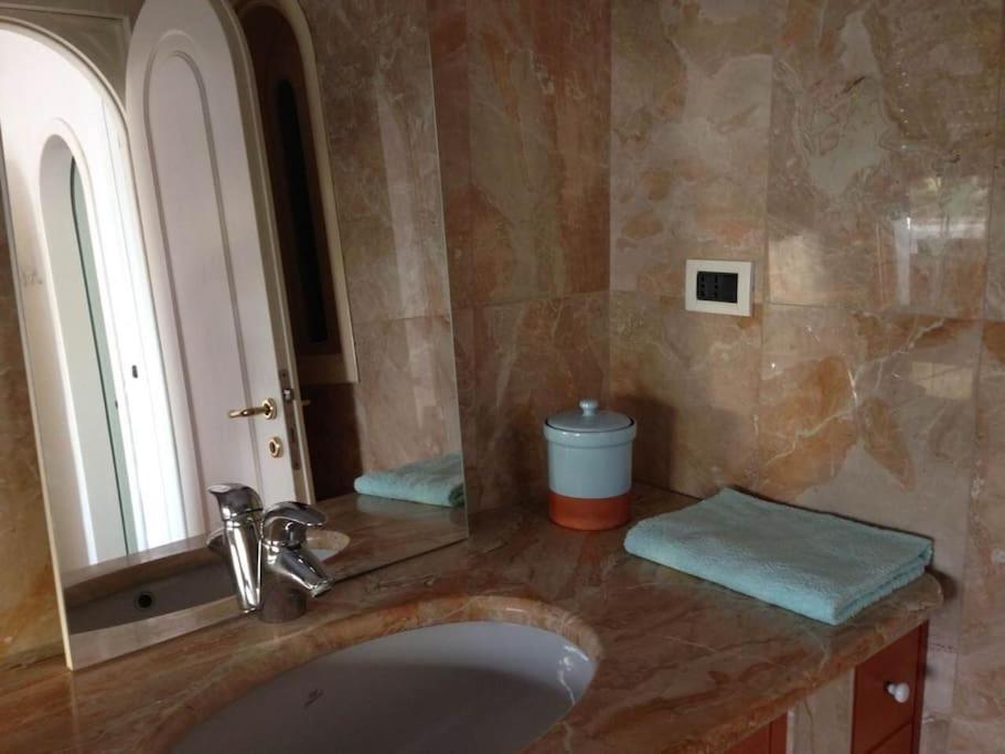 Arma di taggia apartment - Housity