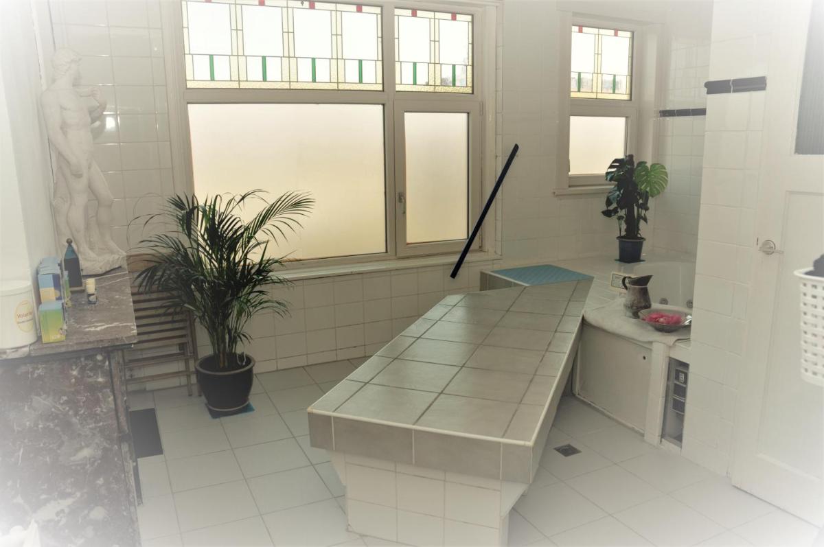 Sam's Place - Housity