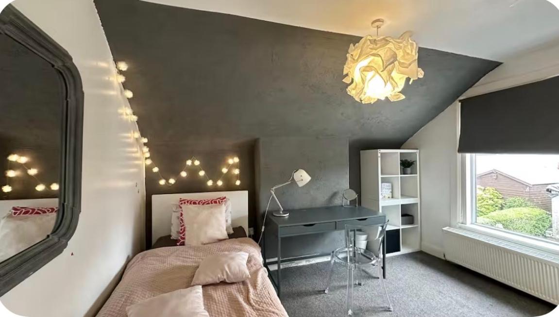 Clydebank House near Glasgow 4 bedrooms - Housity