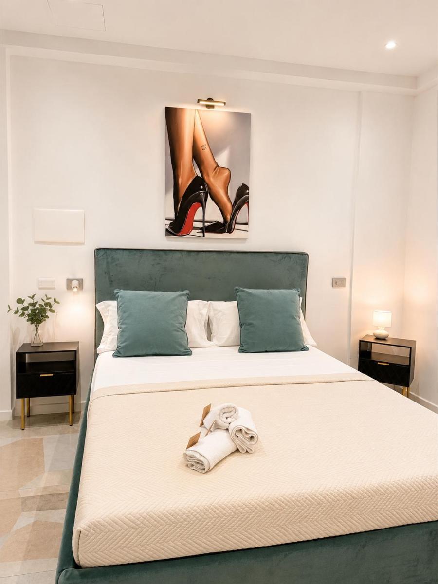 Crazi Suites - Housity