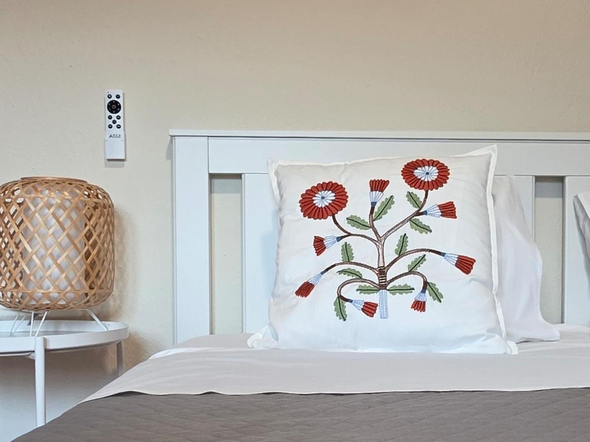 Cozy 3 Bedroom Apartment - Housity