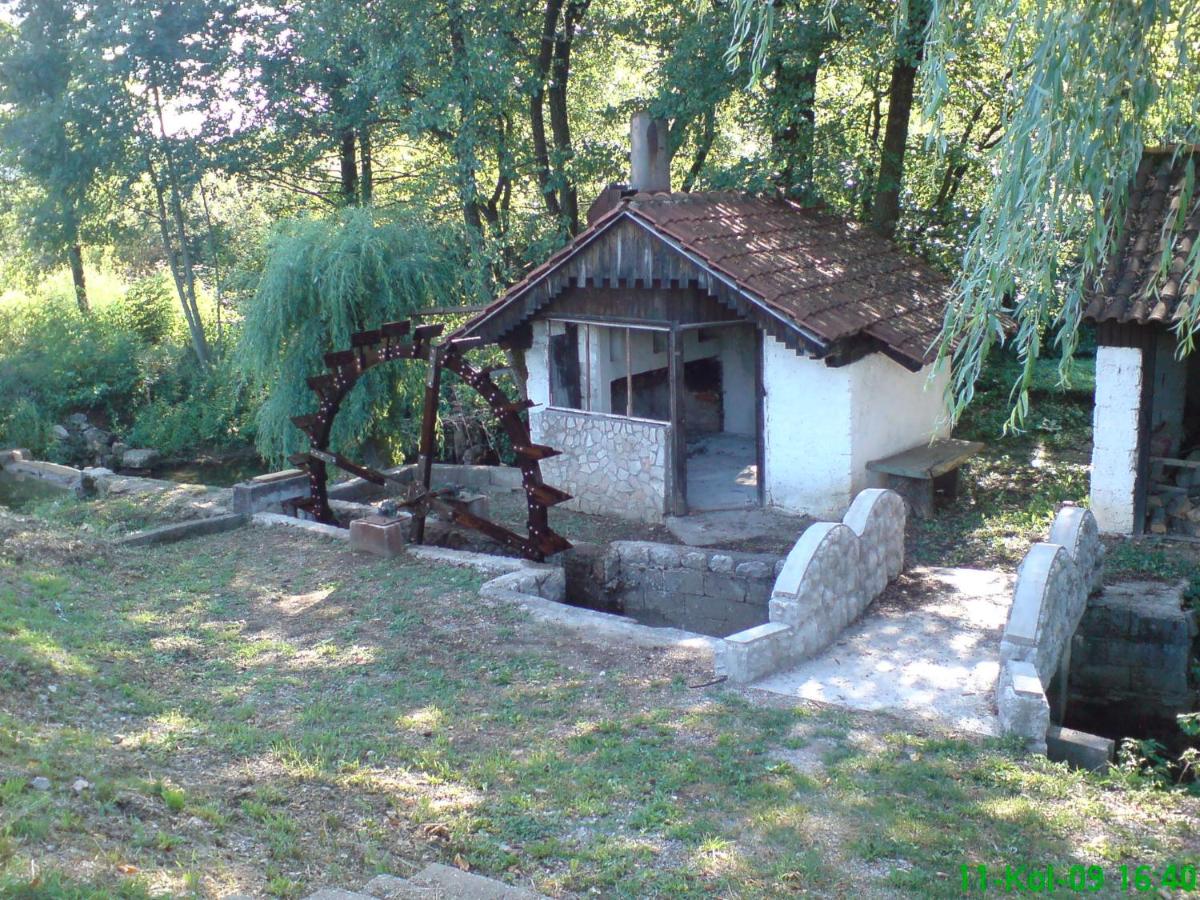 Apartment Licka Vodenica - Housity