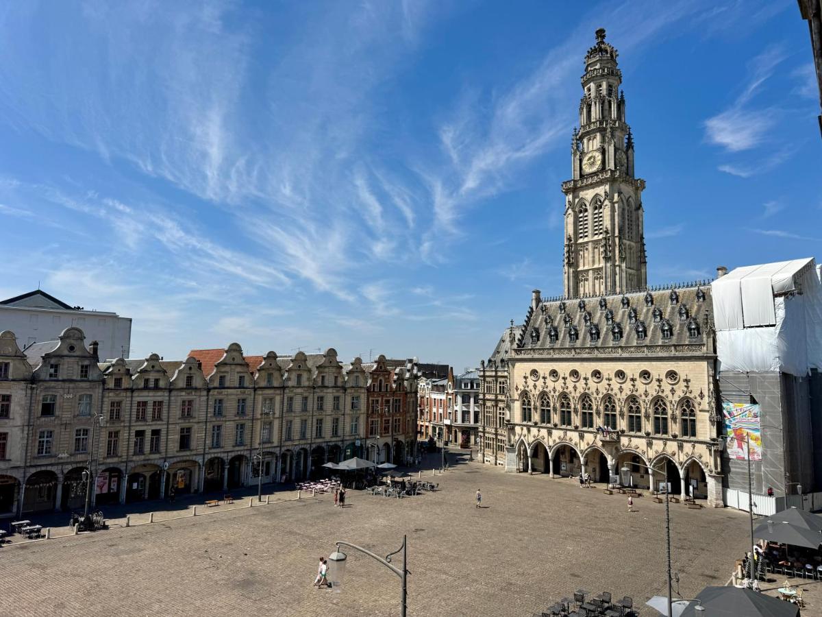 La cour des grands - Housity