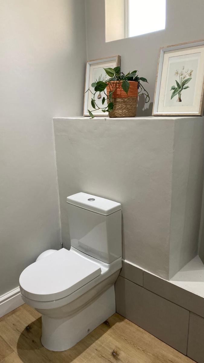 Kortrijk Paarl Self Catering - Housity