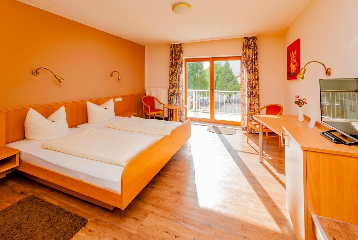 Hotel Bett & Frühstück - Housity