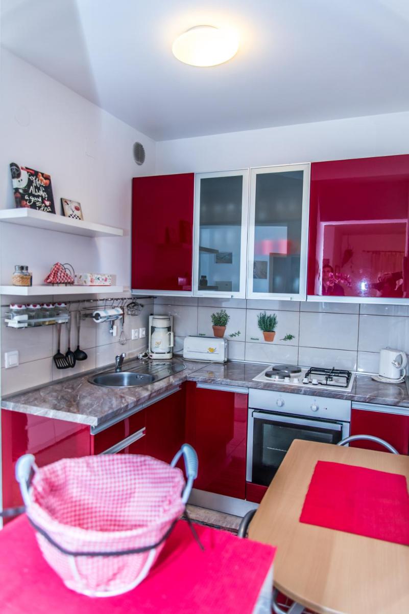 Apartment Flores - Housity