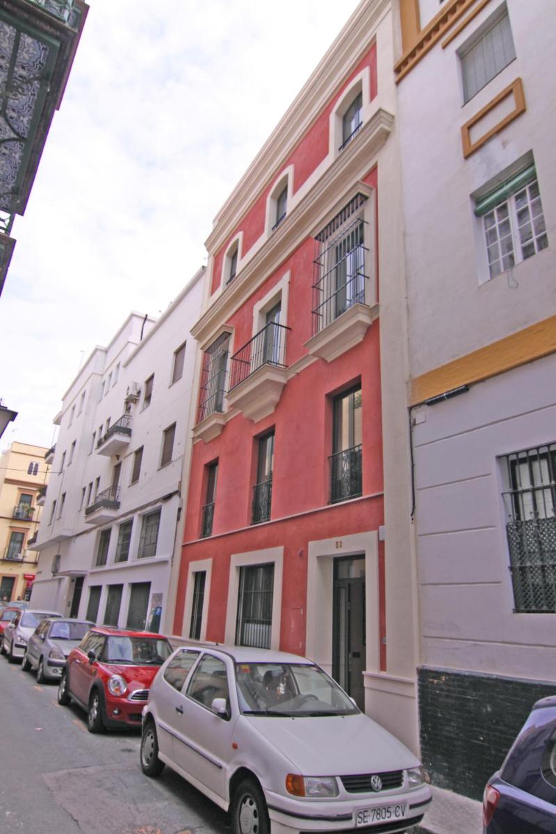 Apartamentos Living Sevilla Centro Maestranza - Housity