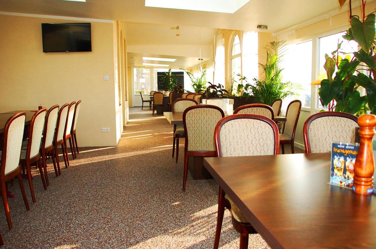 Hotel Ziegenkrug Rostock - Housity