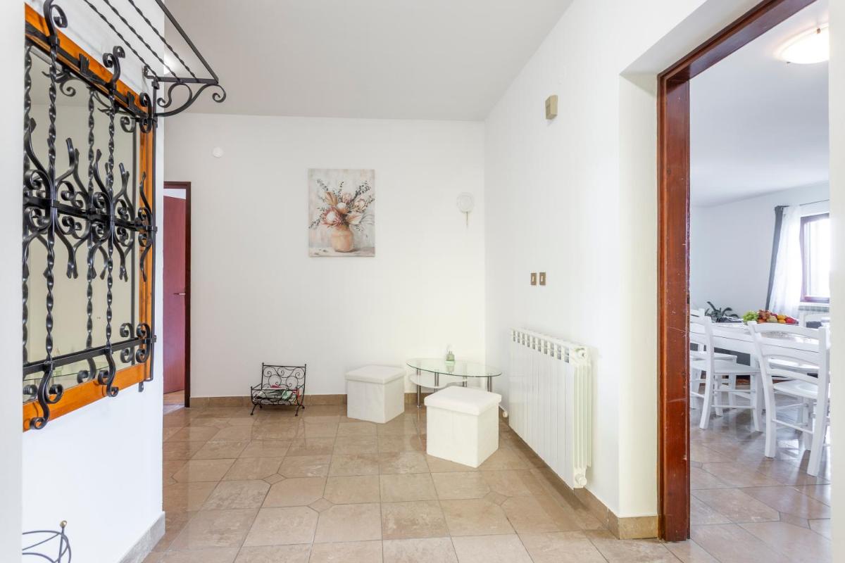 Apartment Šterna in Svetvincenat - Housity