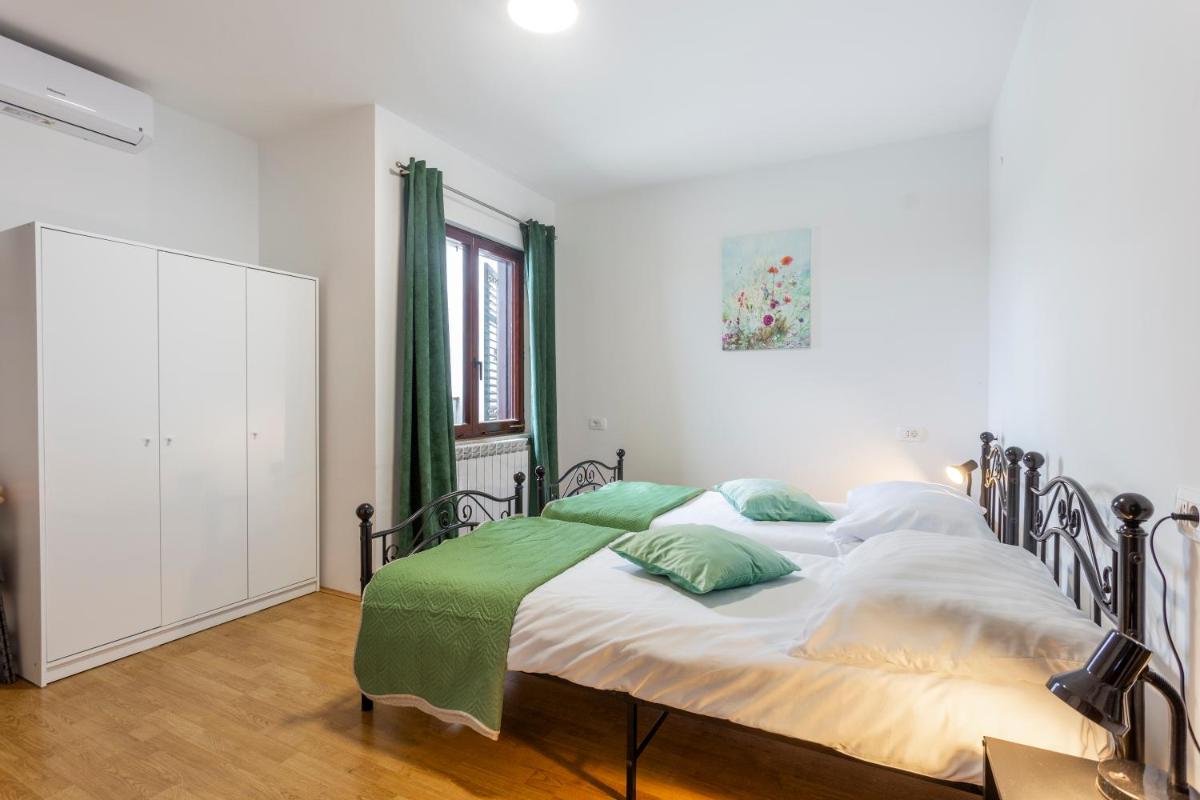 Apartment Šterna in Svetvincenat - Housity