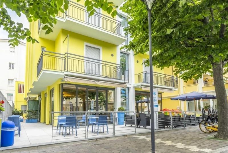 Hotel ITALY - Housity