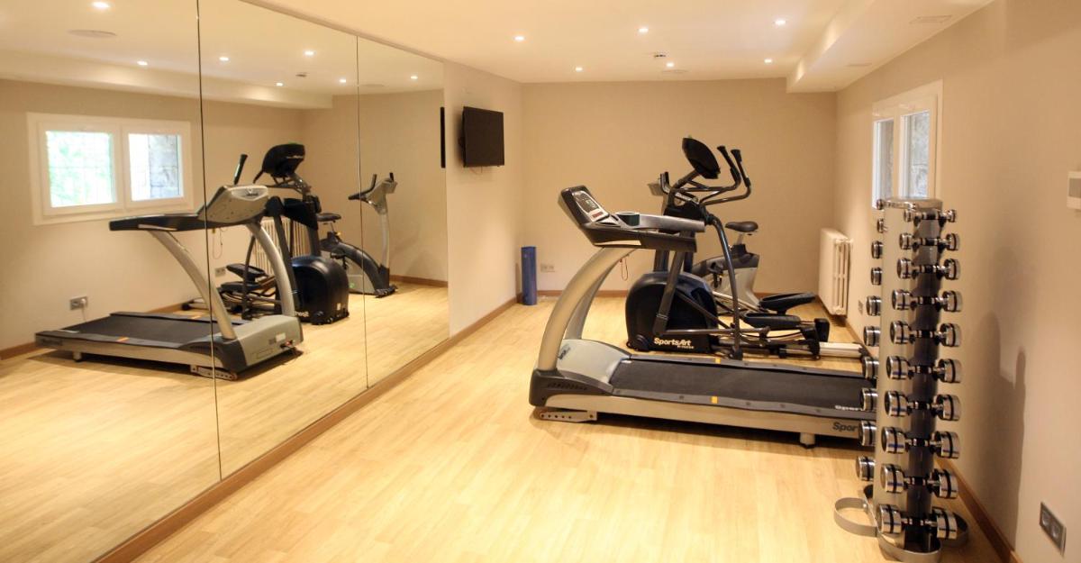 Gimnasio o instalaciones de fitness de Hotel & Spa Real Villa Anayet