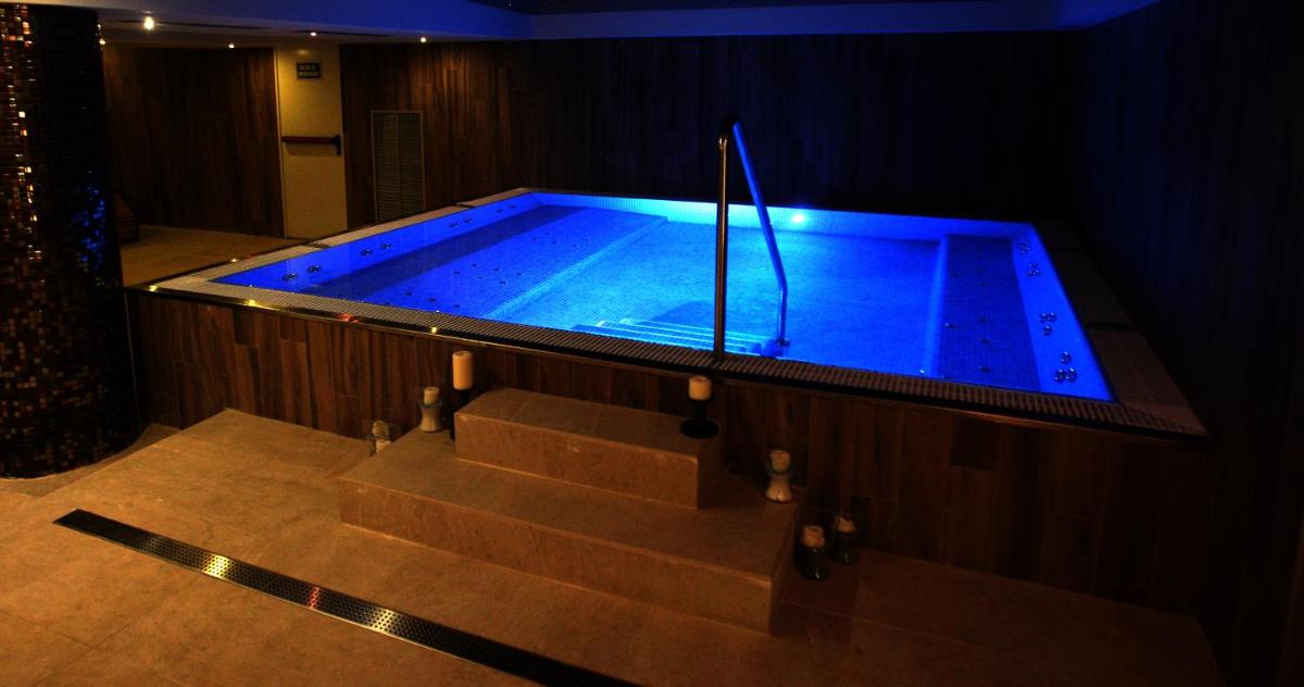 Piscina en o cerca de Hotel & Spa Real Villa Anayet